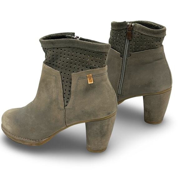 El Naturalista Womens Colibri Ankle Boots Size 40 US 9 Gray Distressed Leather - Picture 7 of 10
